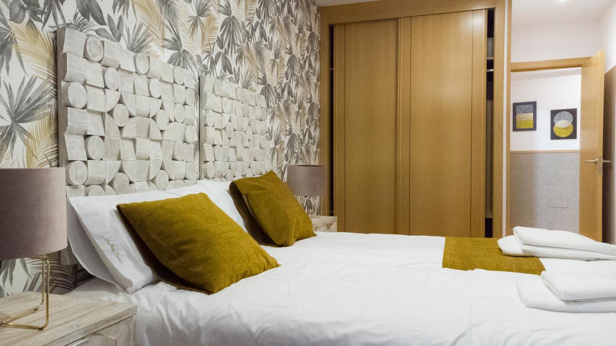 Apartamentos San Pedro Regalado Valladolid Esterno foto