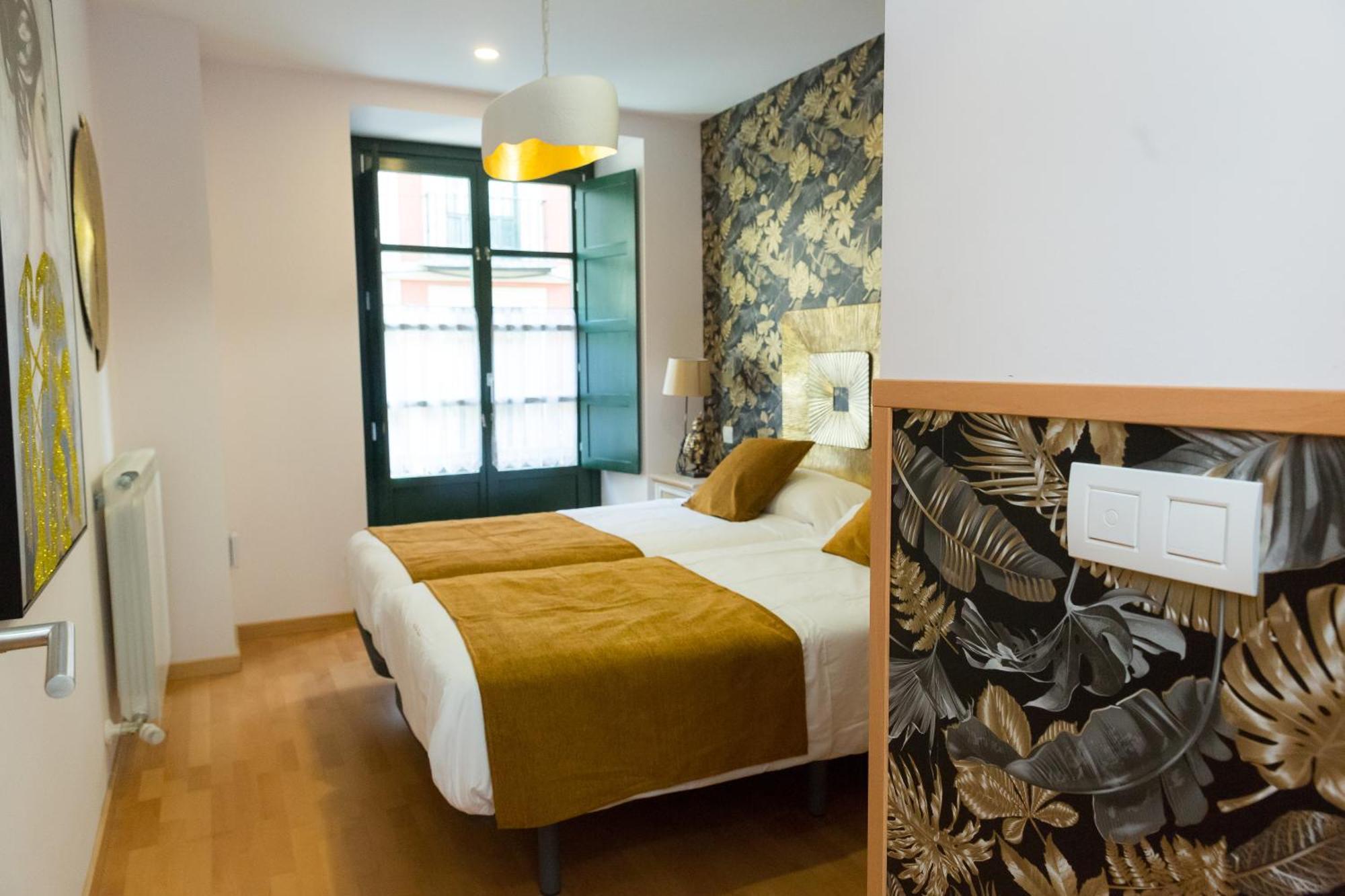 Apartamentos San Pedro Regalado Valladolid Esterno foto