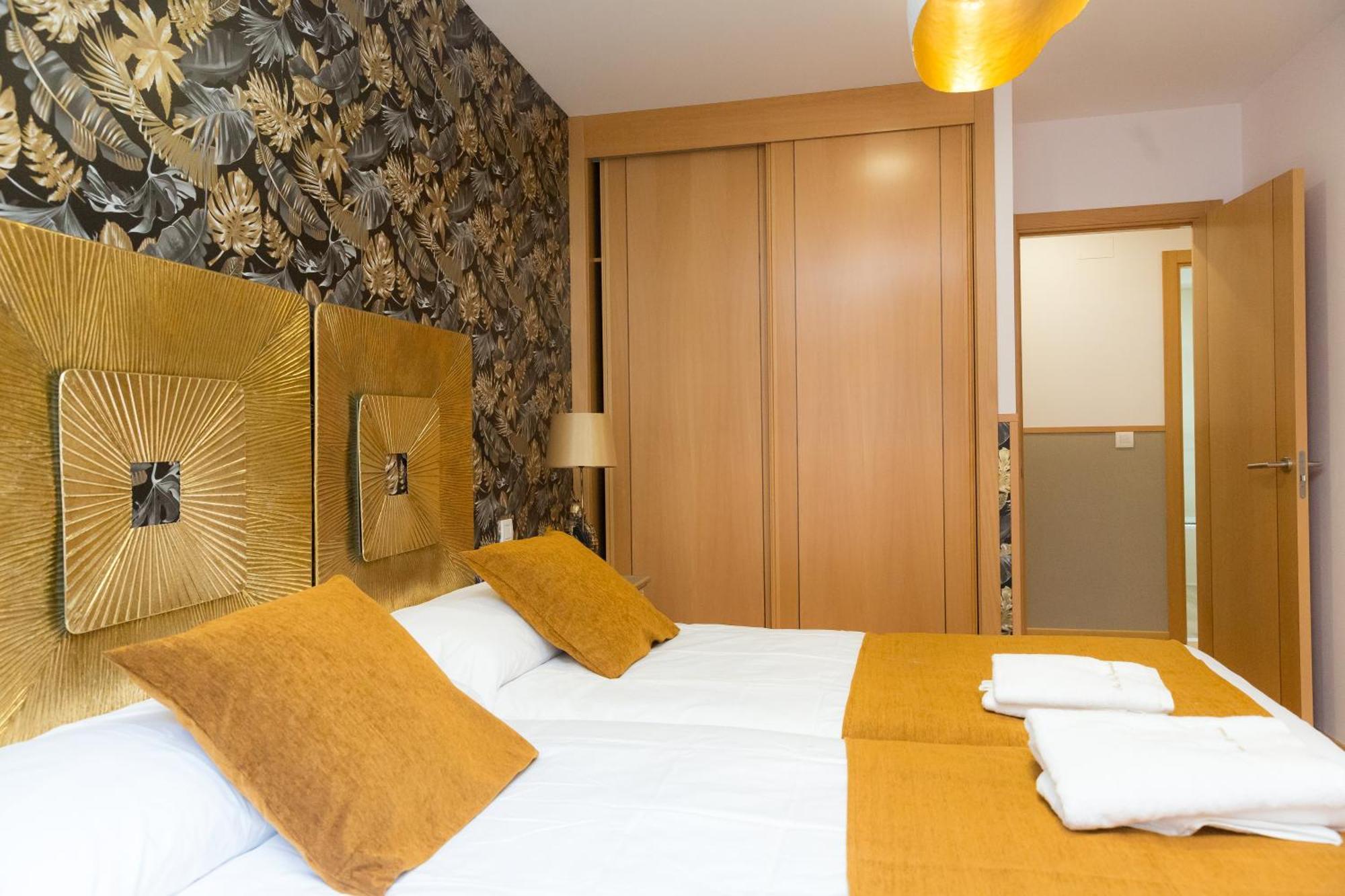 Apartamentos San Pedro Regalado Valladolid Esterno foto