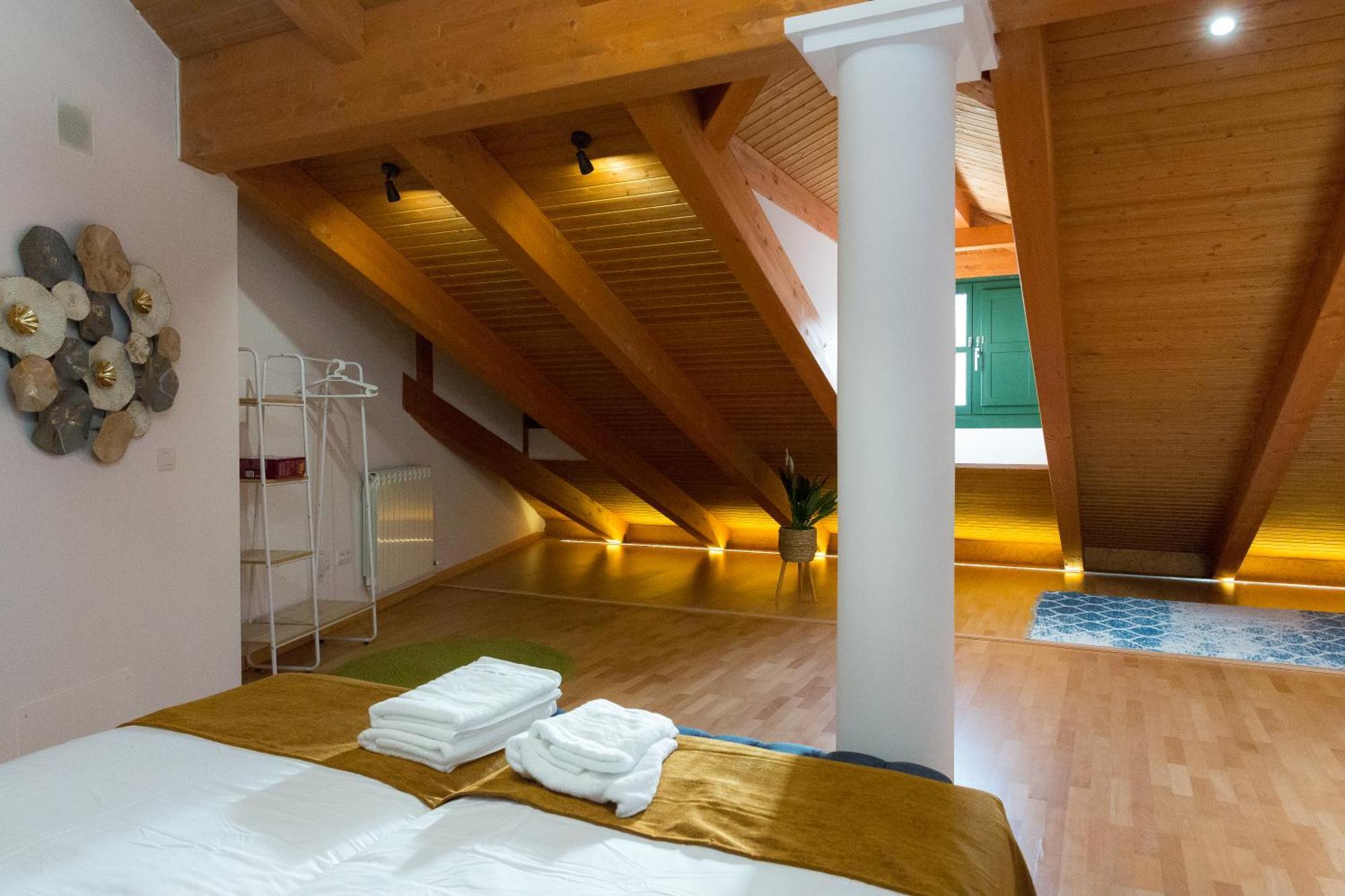 Apartamentos San Pedro Regalado Valladolid Esterno foto
