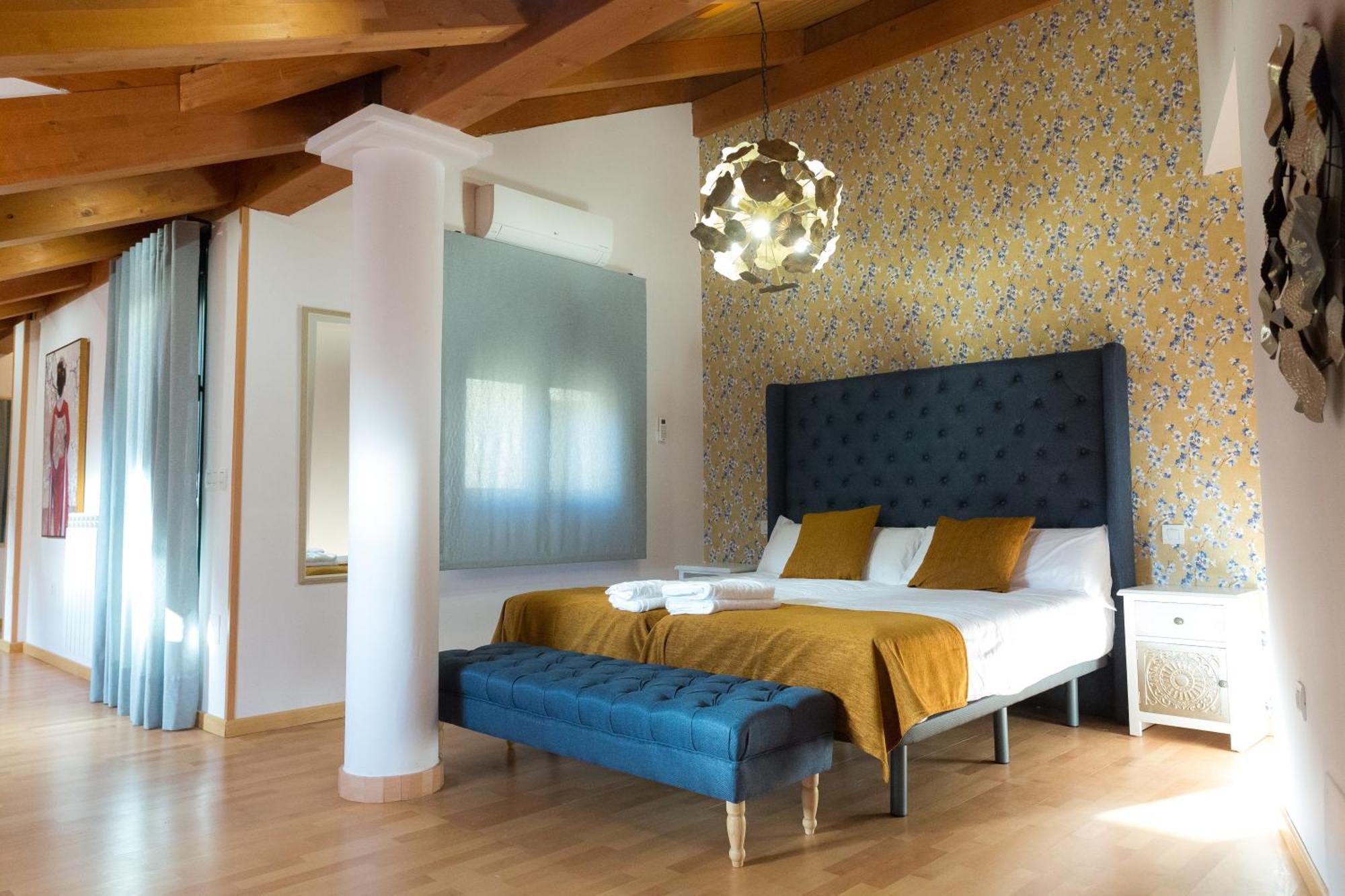 Apartamentos San Pedro Regalado Valladolid Esterno foto