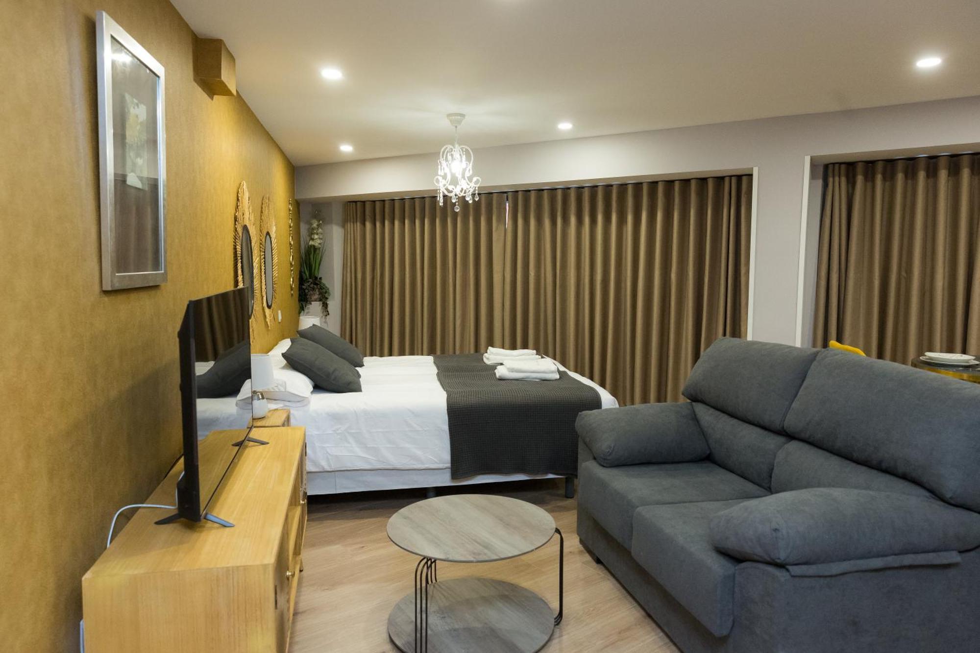 Apartamentos San Pedro Regalado Valladolid Esterno foto